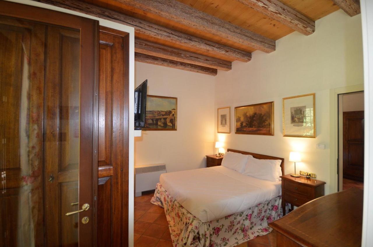 Hotel Villa Luppis Pasiano Di Pordenone ภายนอก รูปภาพ