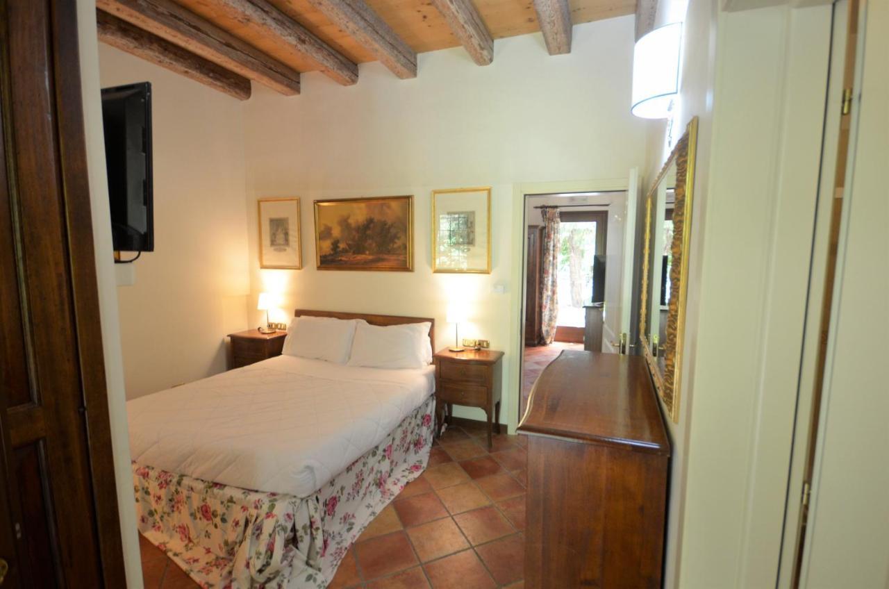 Hotel Villa Luppis Pasiano Di Pordenone ภายนอก รูปภาพ