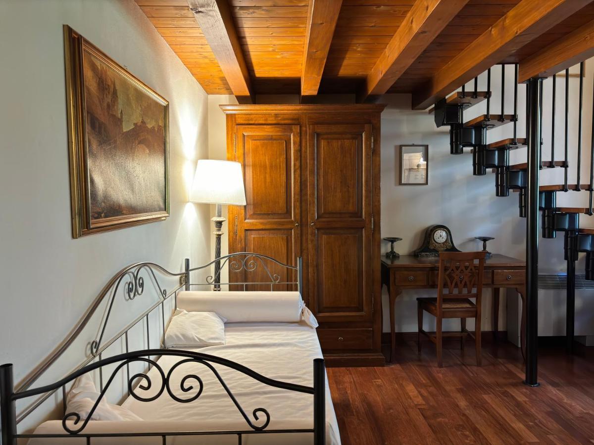 Hotel Villa Luppis Pasiano Di Pordenone ภายนอก รูปภาพ