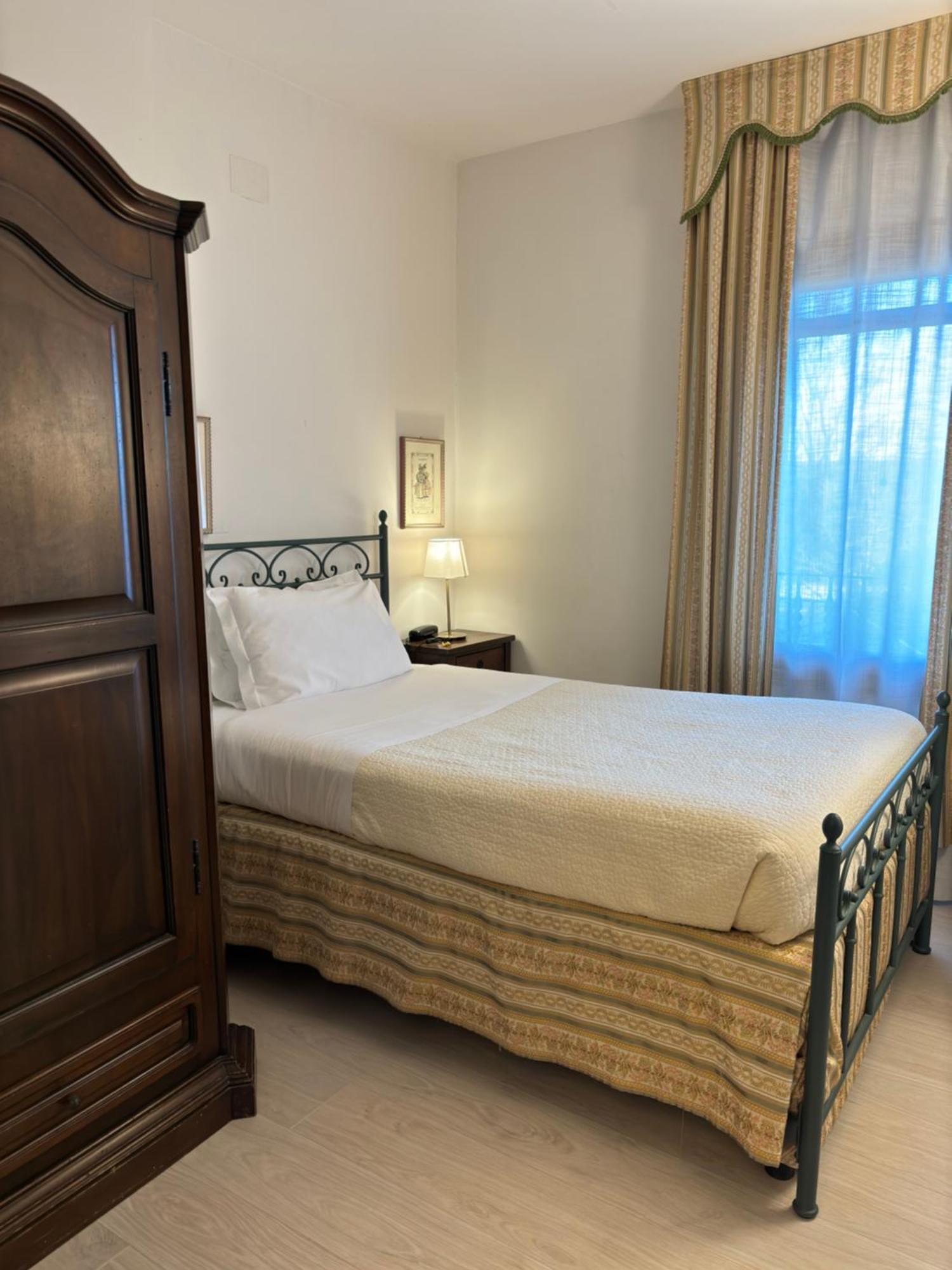 Hotel Villa Luppis Pasiano Di Pordenone ภายนอก รูปภาพ