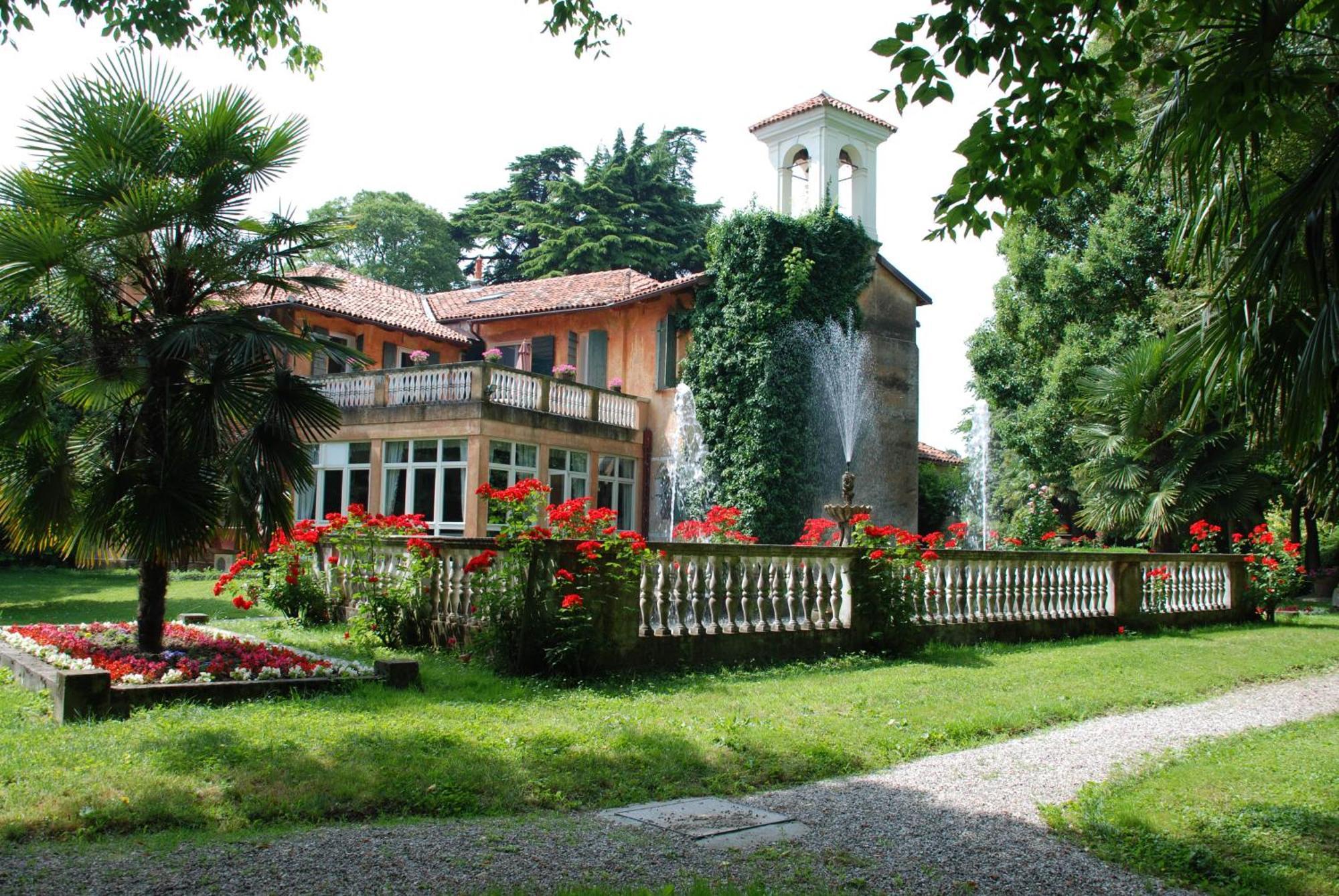 Hotel Villa Luppis Pasiano Di Pordenone ภายนอก รูปภาพ