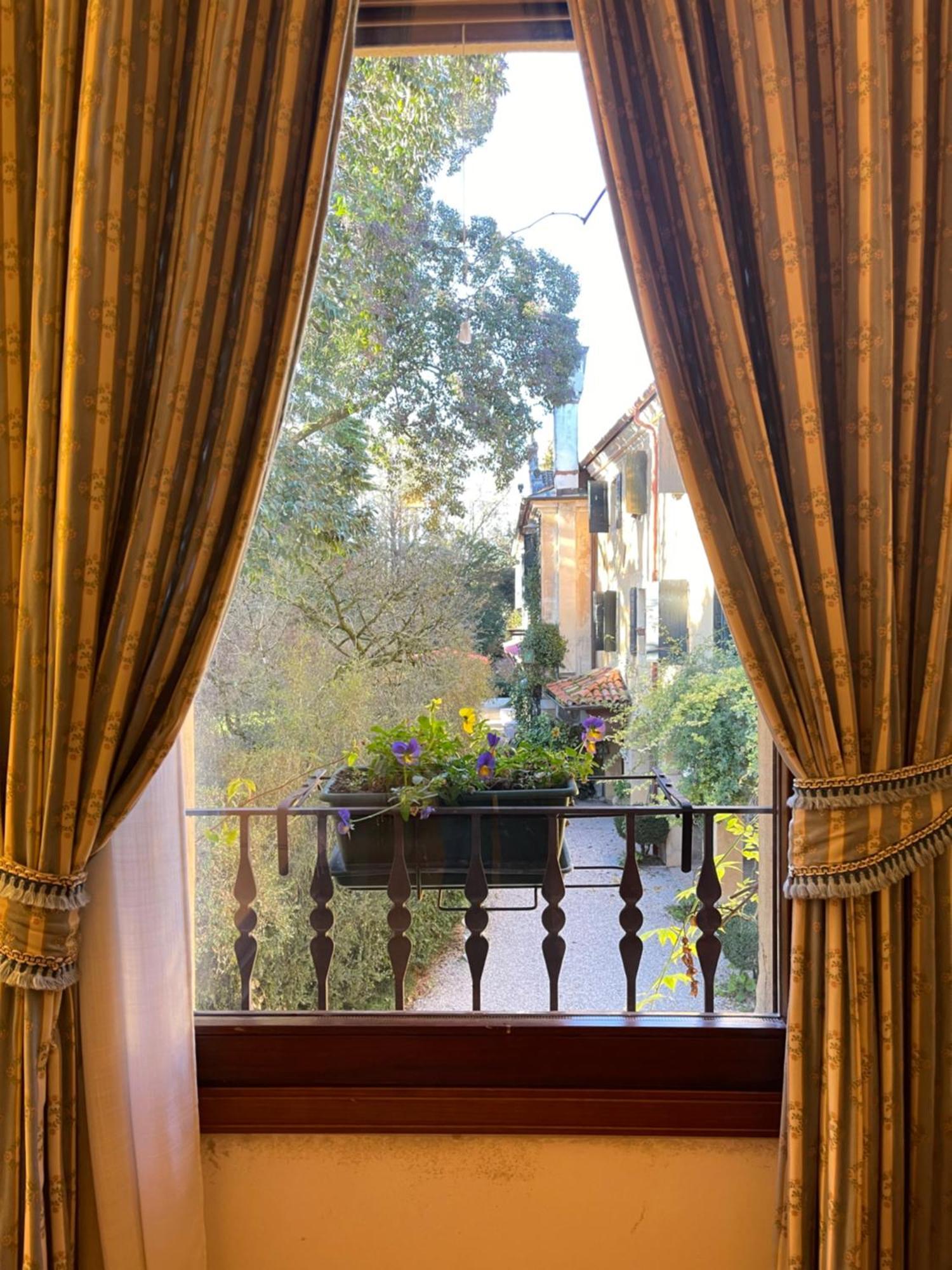 Hotel Villa Luppis Pasiano Di Pordenone ภายนอก รูปภาพ