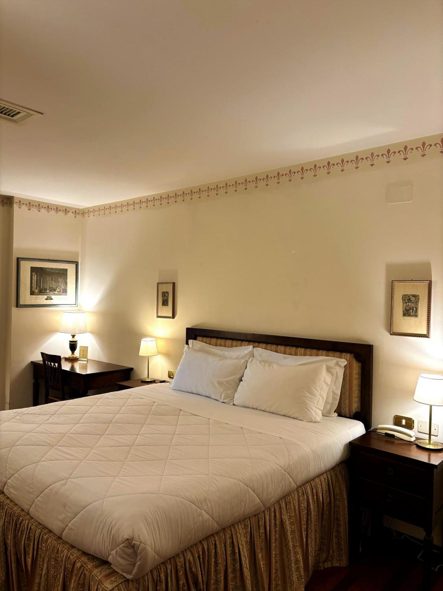 Hotel Villa Luppis Pasiano Di Pordenone ภายนอก รูปภาพ