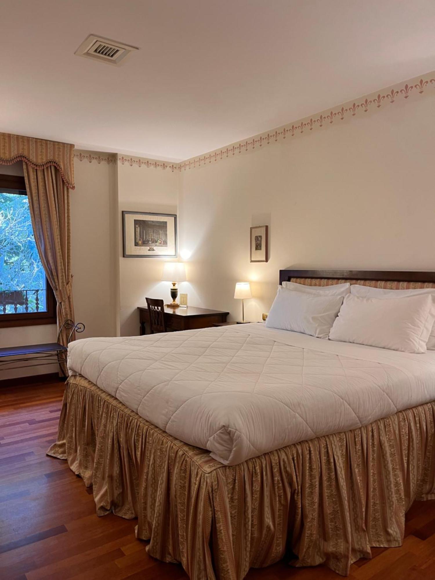 Hotel Villa Luppis Pasiano Di Pordenone ภายนอก รูปภาพ